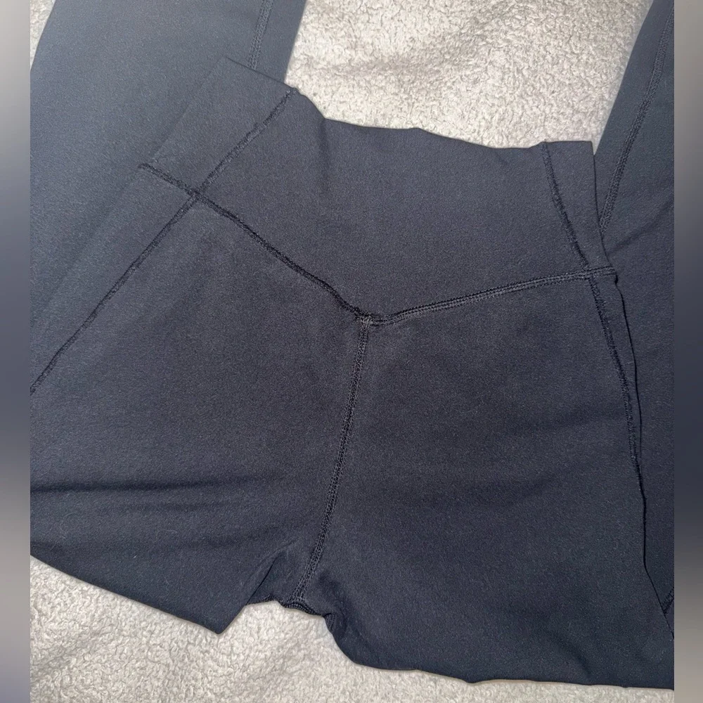 LIKE NEW YoungLA W268 ELEVATE LEGGINGS - Picture 8 of 13